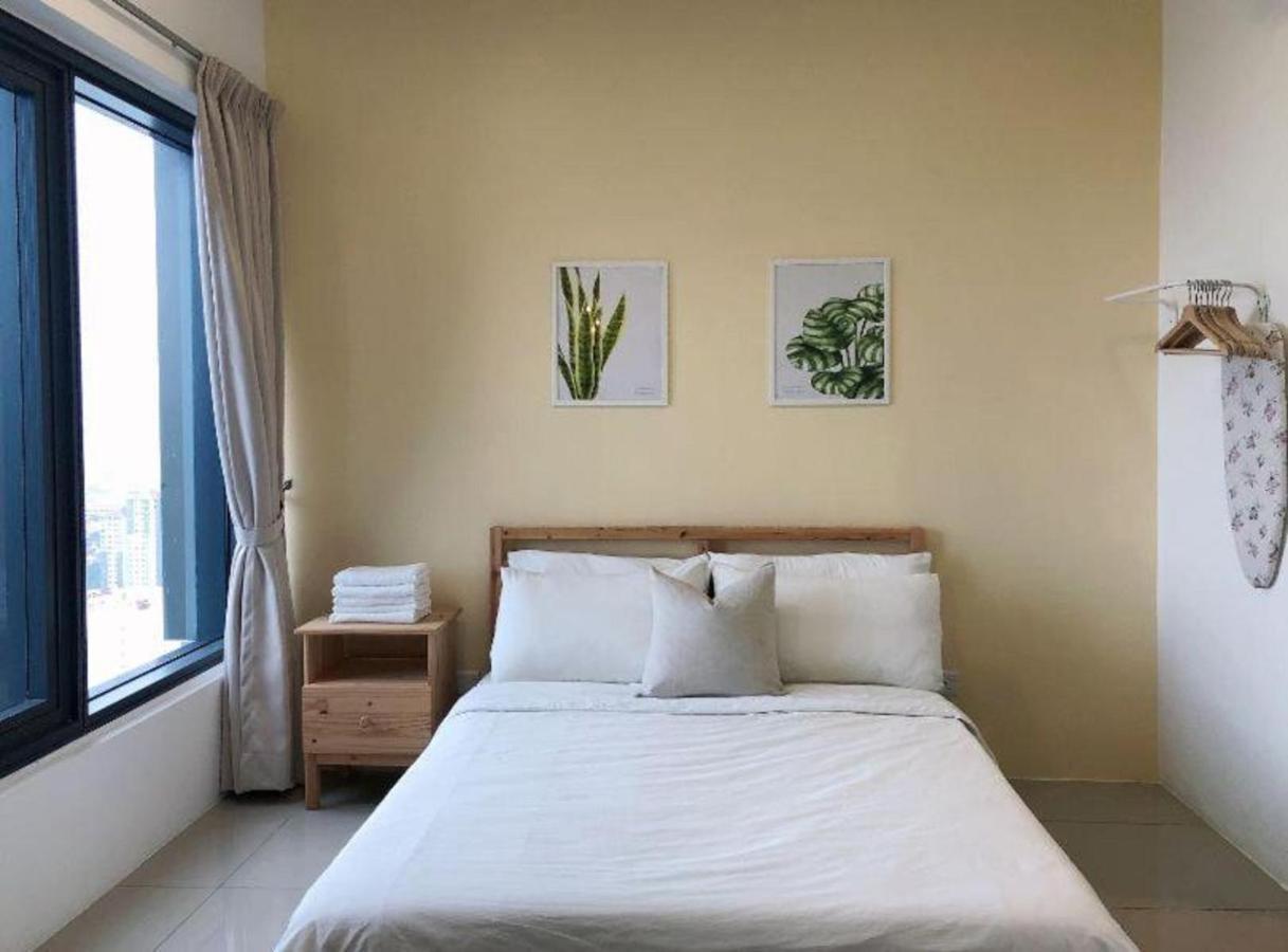 Tropicana 218 Macalister Netflix Seaview George Town Exterior photo